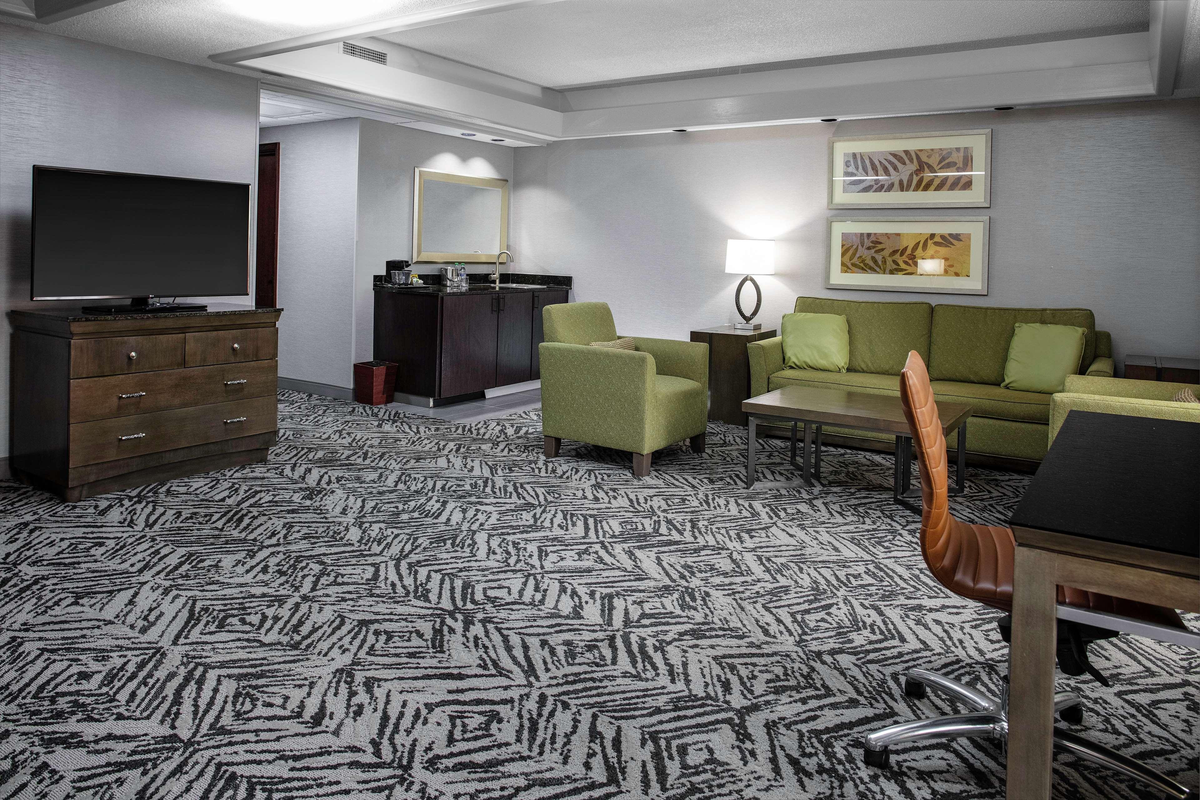 Doubletree By Hilton Hotel & Executive Meeting Center Omaha-Downtown Zewnętrze zdjęcie